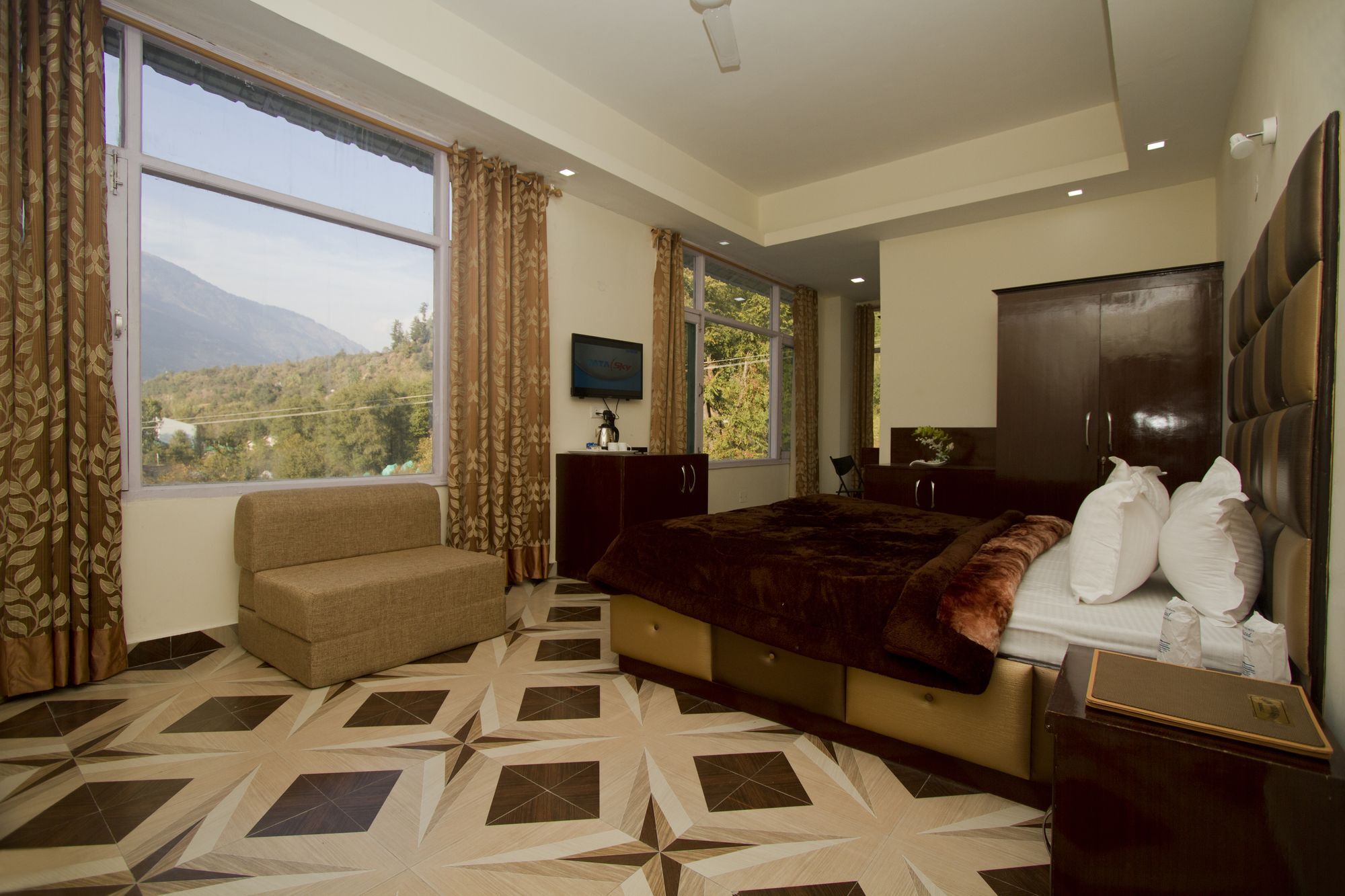 Adb Rooms Snow Touch Resort Manāli Kültér fotó