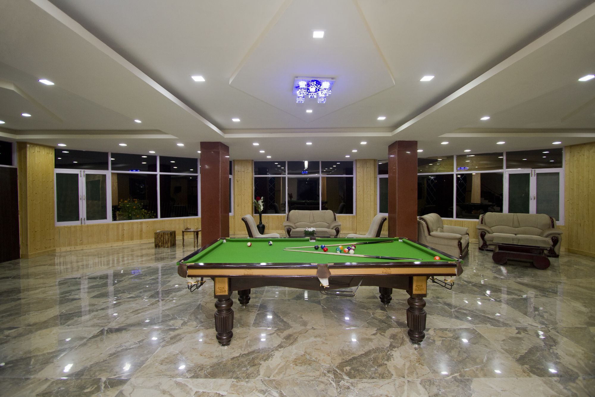 Adb Rooms Snow Touch Resort Manāli Kültér fotó