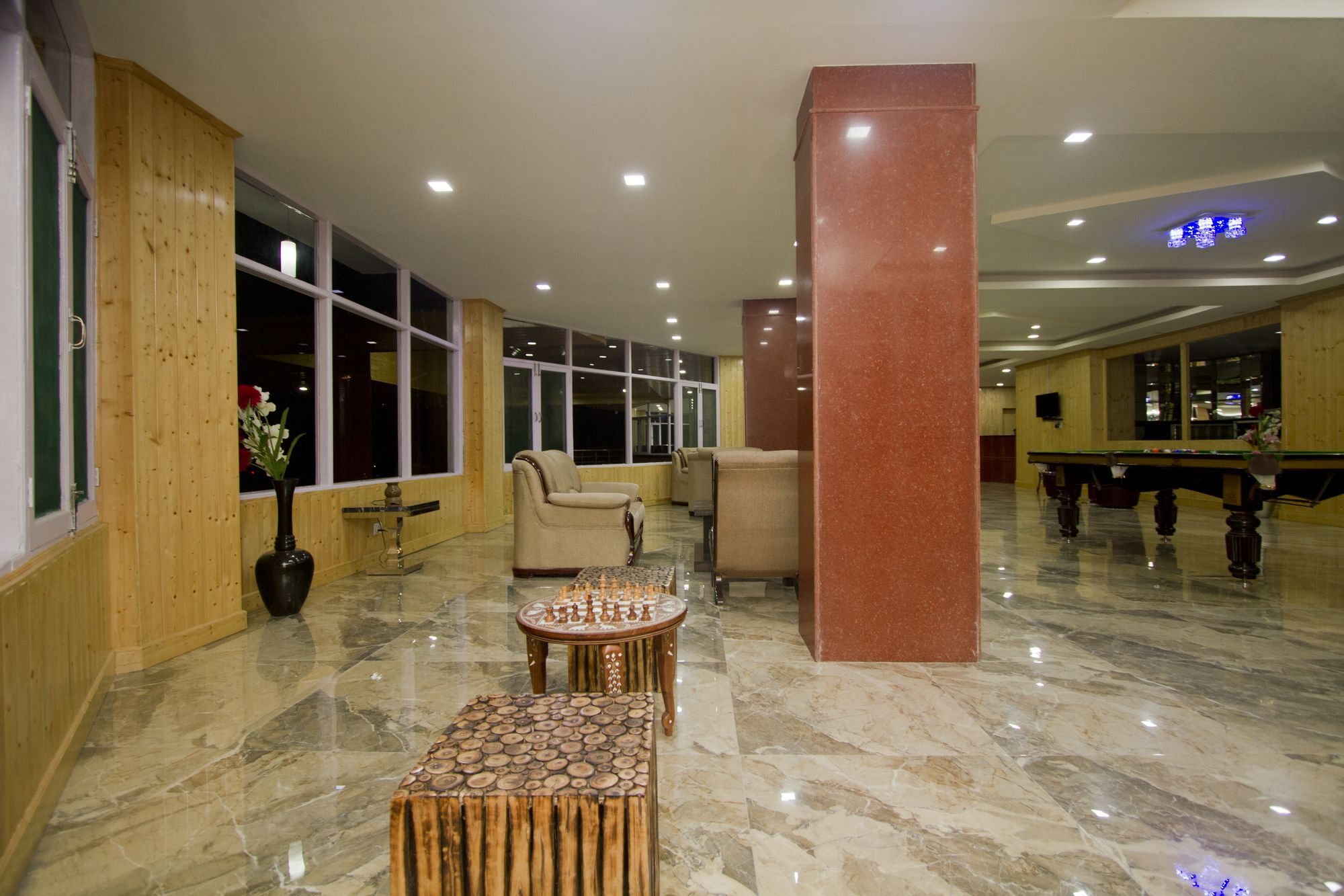 Adb Rooms Snow Touch Resort Manāli Kültér fotó