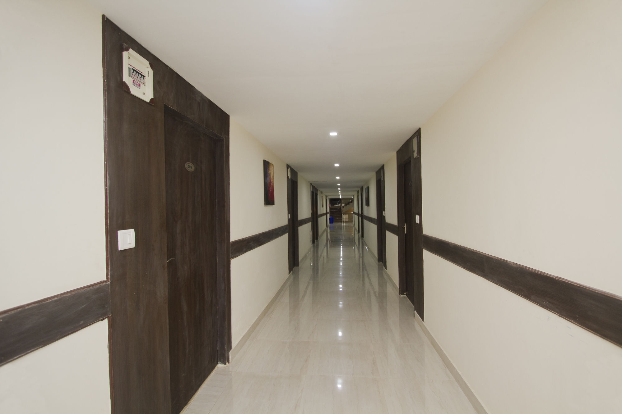 Adb Rooms Snow Touch Resort Manāli Kültér fotó